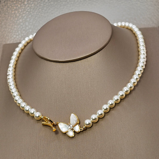 Collar Baño de Oro Perlas Mariposa Anacarada