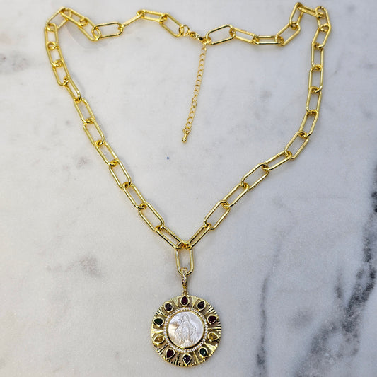 Collar Baño de Oro Colgante Religioso Nacar