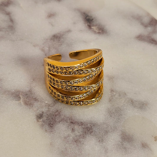 Anillo Baño de Oro Cristal Austriaco Destellos Desigual