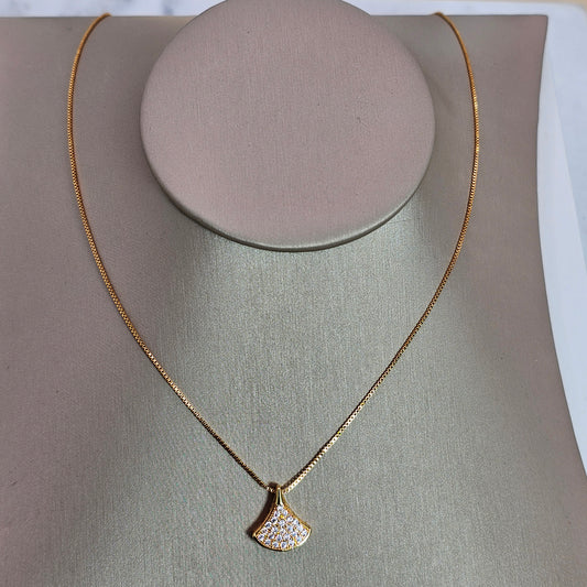 Collar Baño de Oro Sutil Abanico