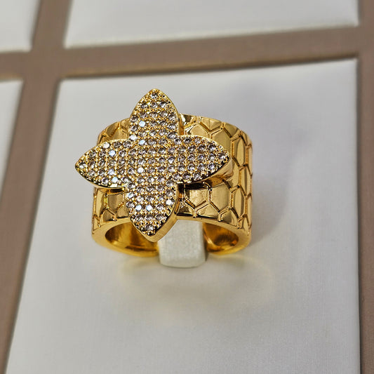 Anillo Baño de Oro Cristal Austriaco Trebol