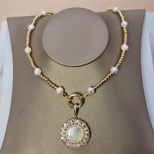 Collar Baño de Oro Cuentas Perlas Motivo Religioso Nacar Cristales