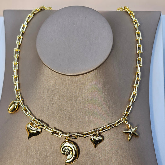 Collar Baño de Oro Charms Corazon y Estrella Marina