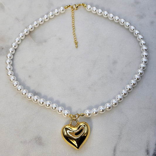 Collar Baño de Oro Perlas Corazon