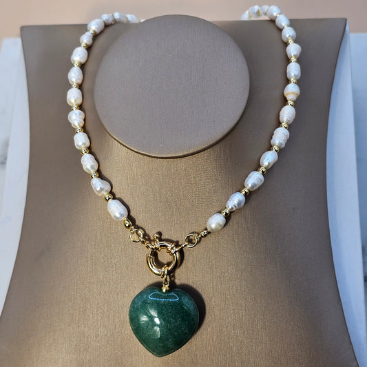 Collar Baño de Oro Perlas Corazon Verde