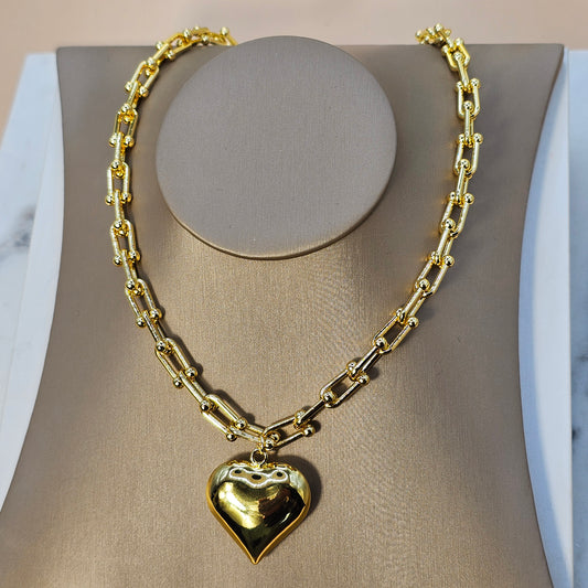 Collar Baño de Oro Cartier Colgante Corazon