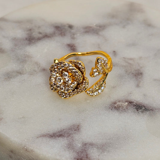 Anillo Baño de Oro Cristal Austriaco Forma de Rosa